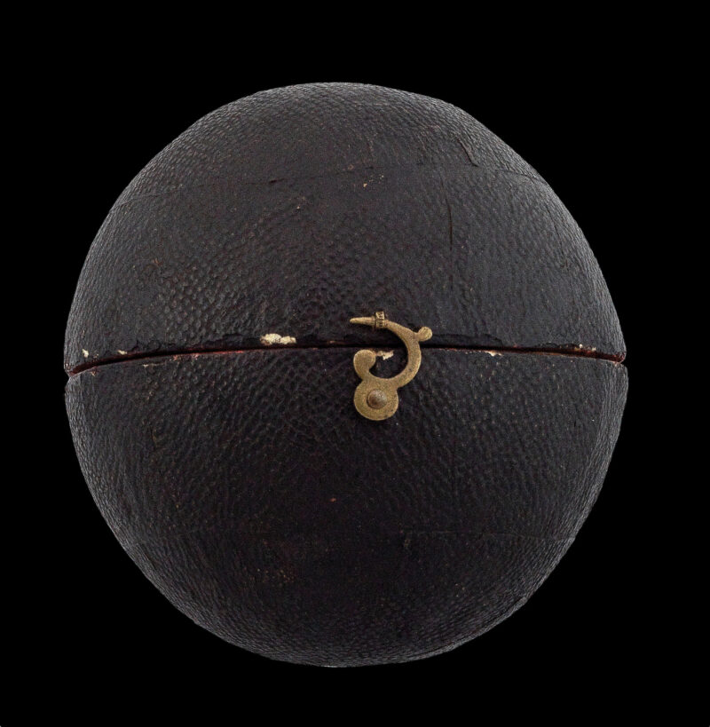 [ANONYMOUS after MOLL, Herman]. A Correct Globe with the new Discoveries. [and] A Correct Globe with ye New Constelations of Dr. Halley &c.