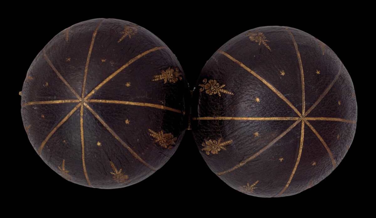 [HOMANN, Johann Baptist]. Globus terrestris juxta observationes Parisienses Regia Academiae Scientiarum constructus.